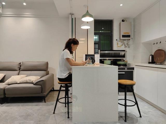 桌省空间圆桌好夹菜究竟怎么选？不朽情缘首页选餐桌的纠结：长(图5)