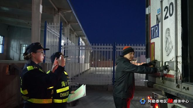 斋桑湖梭鲈鱼“游”进中国市场不朽情缘登录入口哈萨克斯坦